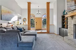 582 Country Oaks Ln, River Falls, WI 54022 - Photo 5