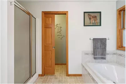 582 Country Oaks Lane, River Falls, WI 54022 - Photo 21