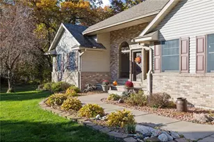 582 Country Oaks Ln, River Falls, WI 54022 - Photo 47