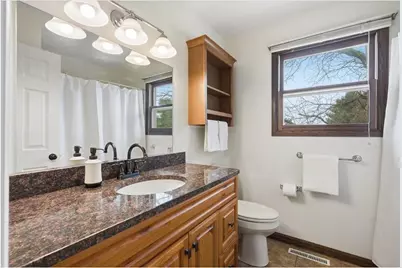 E4180 Woodfield Road, Eau Claire, WI 54701 - Photo 17