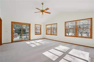 5301 Oakwood Dr, Saint Paul, MN 55110 - Photo 15