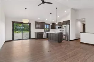 471 Coyote Way, New Richmond, WI 54017 - Photo 7