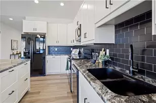 3357 Iris Dr, Eau Claire, WI 54703 - Photo 17