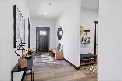 3357 Iris Drive, Eau Claire, WI 54703 - Photo 5