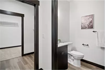 3355 Iris Drive, Eau Claire, WI 54703 - Photo 9