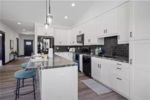 3355 Iris Dr, Eau Claire, WI 54703 - Photo 17