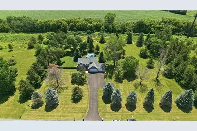 591 Spurline Circle, Hudson Township, WI 54016 - Photo 3