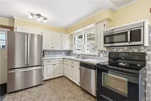 709 Saint Croix St, Hudson, WI 54016 - Photo 9