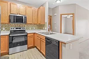 6823 Meadow Grass Ln, Cottage Grove, MN 55016 - Photo 7