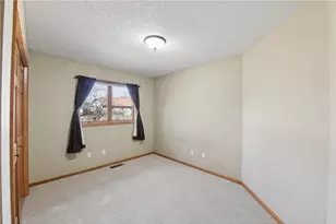 915 Lucille Ct, River Falls, WI 54022 - Photo 17