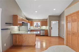 915 Lucille Ct, River Falls, WI 54022 - Photo 3