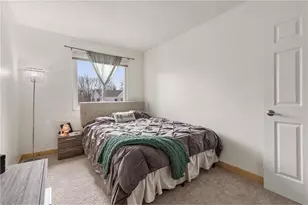 4874 Grenwich Trail, Oakdale, MN 55128 - Photo 17