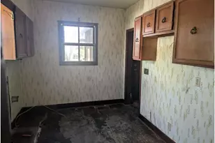 343 N 3rd St, New Richmond, WI 54017 - Photo 7