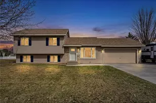 519 Sycamore Dr, New Richmond, WI 54017 - Photo 23