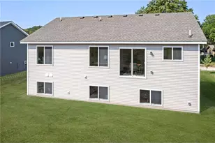 3117 Bassett Dr, Mankato, MN 56001 - Photo 29