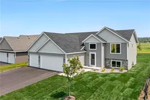 2017 Aster Ln, Mankato, MN 56001 - Photo 3