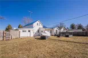 121 W Oak St, Stanley,  54768 - Photo 39