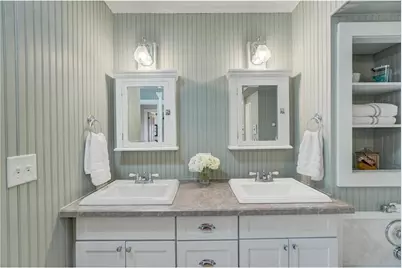 625 Orange Street, Hudson, WI 54016 - Photo 55