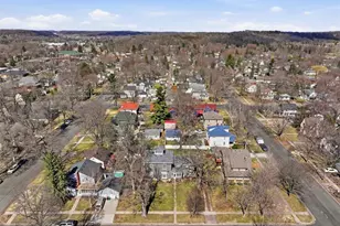 315 E Maple St, River Falls, WI 54022 - Photo 7