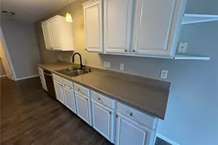 837 Summer Pines Cir, Hudson, WI 54016 - Photo 11