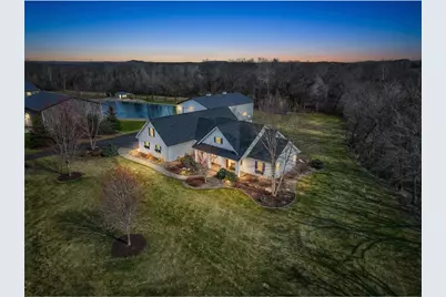 877 Yellowstone Trail, Hudson, WI 54016 - Photo 7