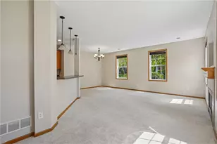 4360 Empress Dr, Hugo, MN 55038 - Photo 9