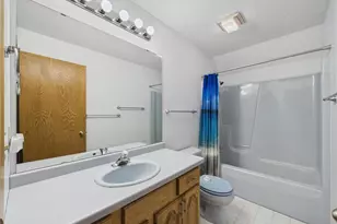 W10446 880th Ave, River Falls Township, WI 54022 - Photo 23