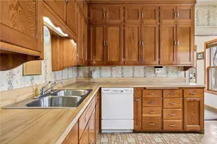 209 Orange St, Hudson, WI 54016 - Photo 23