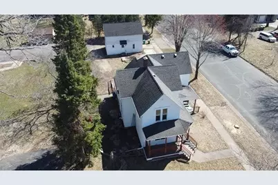 300 N 2nd Street, River Falls, WI 54022 - Photo 23