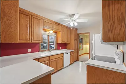 824 Elm Street, Hudson, WI 54016 - Photo 15