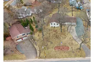 706 Summit St, Osceola, WI 54020 - Photo 23