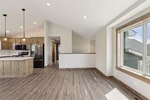 521 Summit Cir, Baldwin, WI 54002 - Photo 15