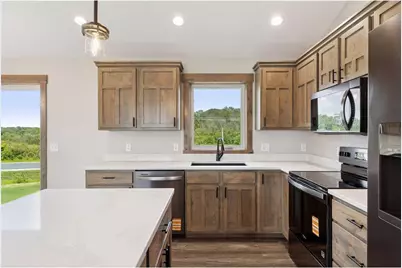 521 Summit Circle, Baldwin, WI 54002 - Photo 7