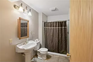 1528 Shorehaven Ct, Menomonie, WI 54751 - Photo 15