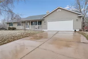 1528 Shorehaven Ct, Menomonie, WI 54751 - Photo 3