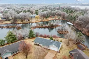 1528 Shorehaven Ct, Menomonie, WI 54751 - Photo 27