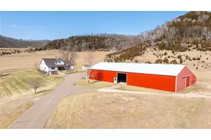 S2901 Semling Ln, Fountain City, WI 54629 - Photo 3