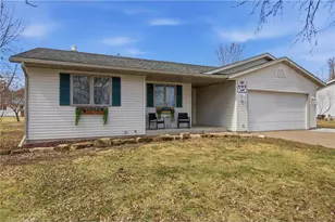 411 21st St, Menomonie, WI 54751 - Photo 37