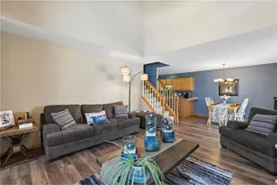 3574 Sterling Heights Dr, River Falls, WI 54022 - Photo 13