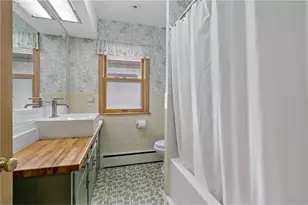 993 Hyacinth Ave, Saint Paul, MN 55106 - Photo 25