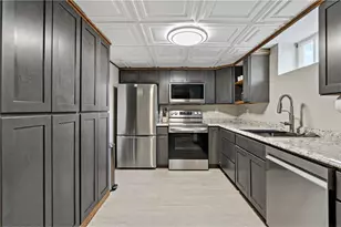 993 Hyacinth Ave, Saint Paul, MN 55106 - Photo 39