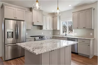 1060 Legend Lane, River Falls, WI 54022 - Photo 5