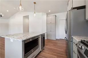 1060 Legend Ln, River Falls, WI 54022 - Photo 7