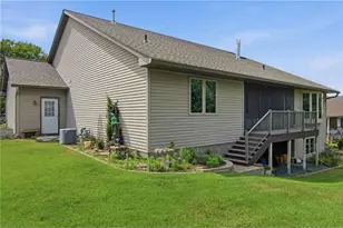 704 Spruce Dr, Hudson, WI 54016 - Photo 45