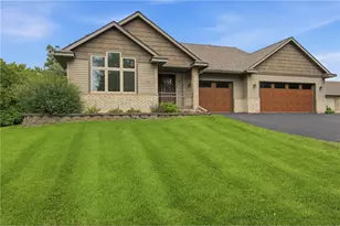 704 Spruce Dr, Hudson, WI 54016 - Photo 3