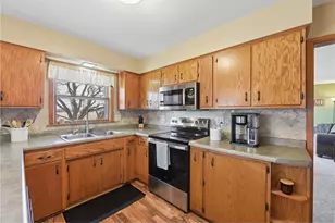 694 Glover Rd, River Falls, WI 54022 - Photo 13