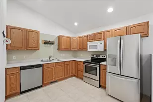 409 Dakota Ct, Woodville, WI 54028 - Photo 7