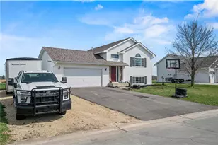 478 W Overlook Dr, Ellsworth, WI 54011 - Photo 25