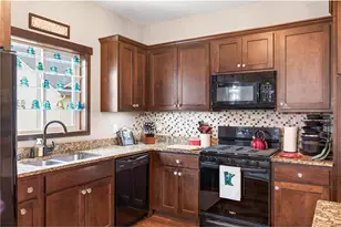 9749 Norway St, Coon Rapids, MN 55433 - Photo 13