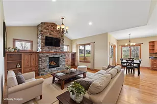 2288 Greenwood Valley Dr, River Falls, WI 54022 - Photo 7